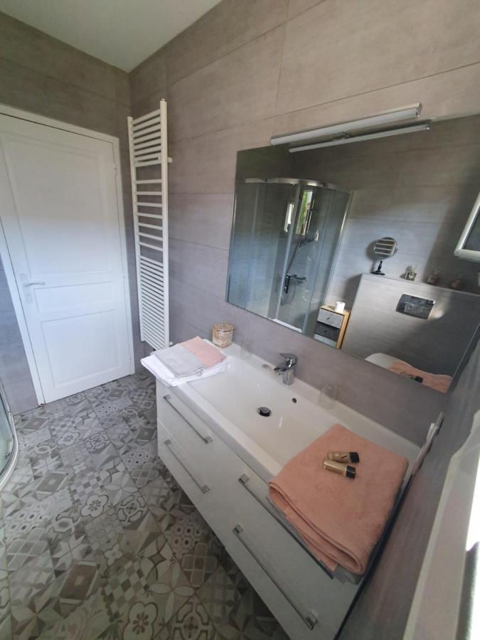 Le Coeur De La Petite Cisse Bed and Breakfast Monteaux Esterno foto